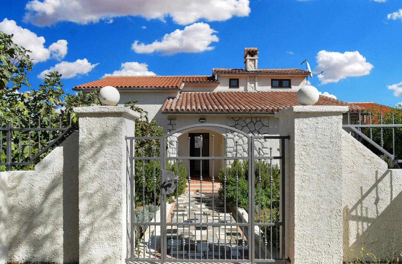 Vila House Vlade 1219 Premantura Exteriér fotografie