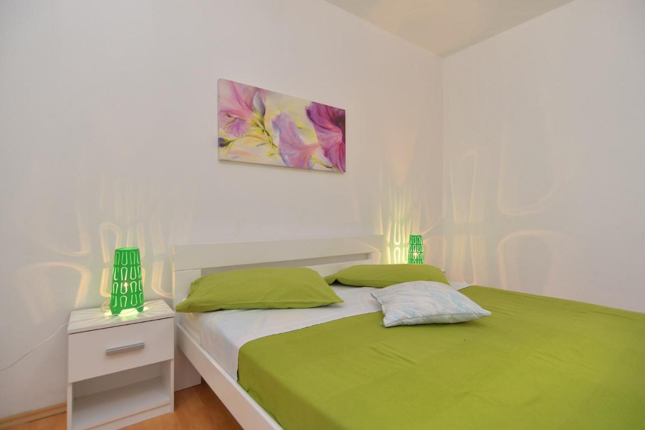 Vila House Vlade 1219 Premantura Exteriér fotografie